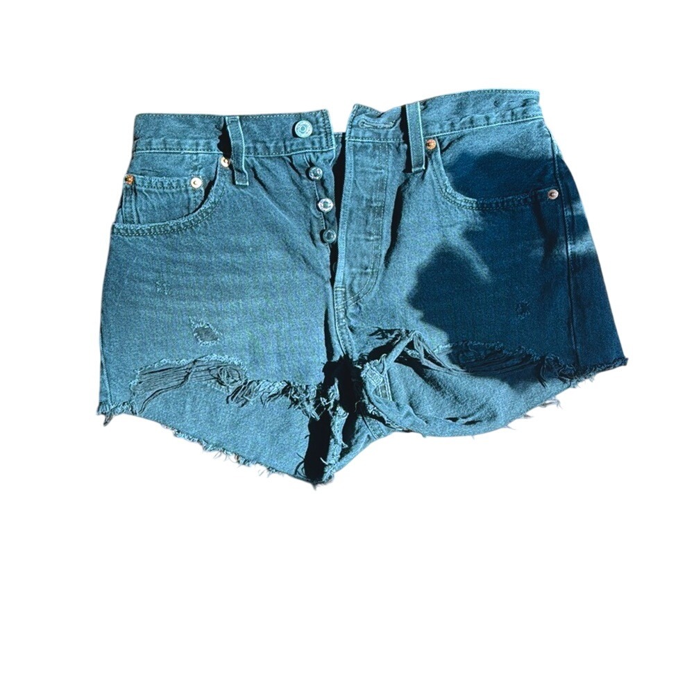 Levi's 501,‎ size 28 black jean shorts